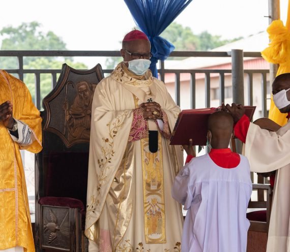 Archbishop during the Feast of Holy Trinity_5 Archbishop during the Feast of Holy Trinity_5